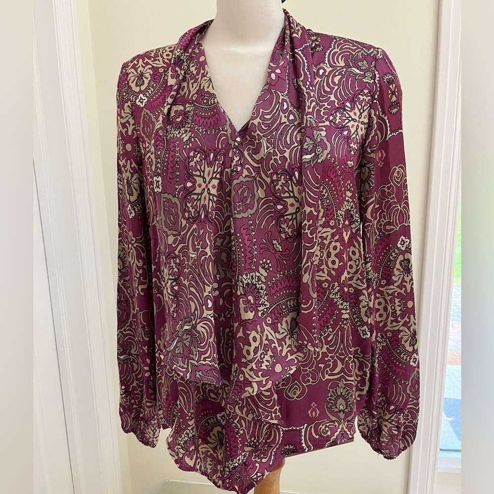 Zac and Rachel ladies loose fitting floral top size large
